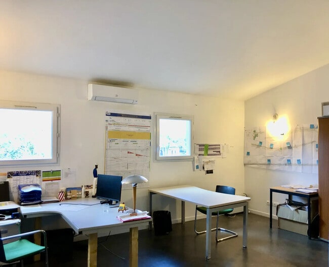Plus de détails pour Bureau à louer