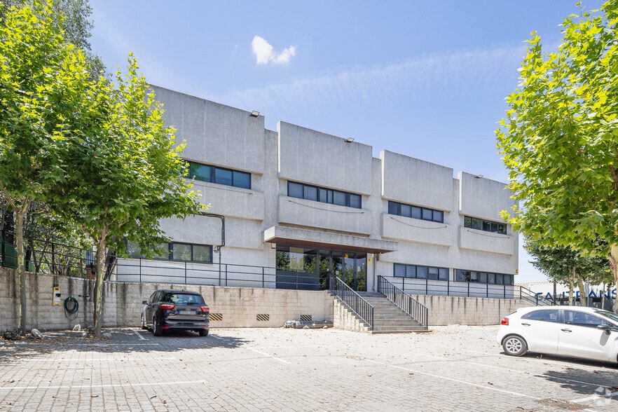 Avenida Fuentemar, 16, Coslada, Madrid à louer - Photo principale – Image 1 sur 30