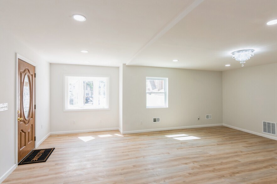 17 1/2 Thomas st, South River, NJ à vendre - Photo de l’immeuble – Image 2 sur 26