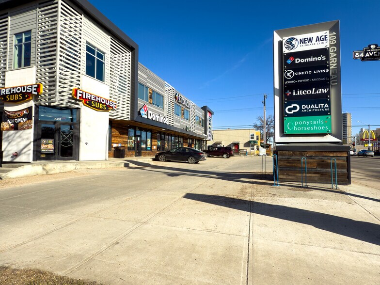 8402 109 St NW, Edmonton, AB à vendre - Photo de l’immeuble – Image 1 sur 23