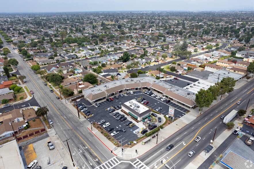 11236-11270 Whittier Blvd, Los Angeles, CA à louer - Photo de l’immeuble – Image 3 sur 14