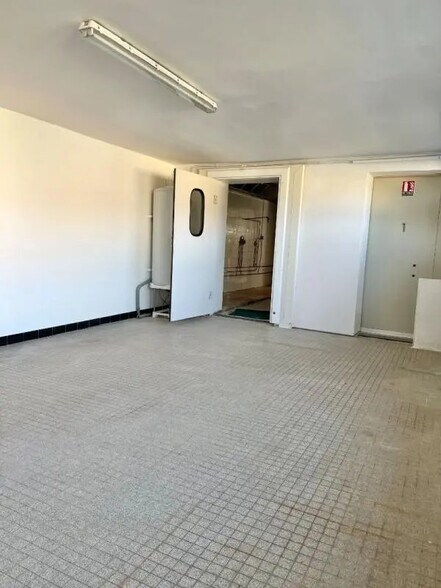 Local d'activités dans Thourotte à vendre - Photo intérieure – Image 3 sur 11