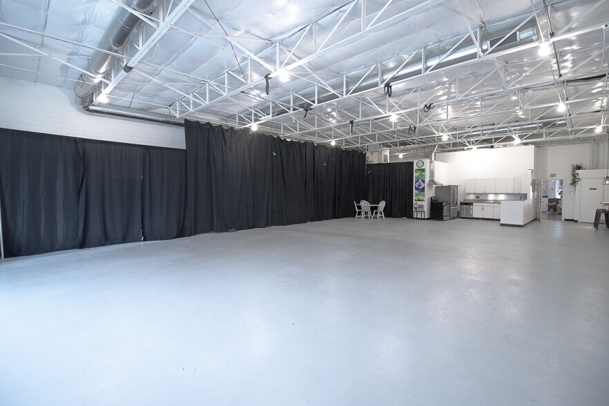 1350 Chemical St, Dallas, TX à louer - Photo de l’immeuble – Image 3 sur 10