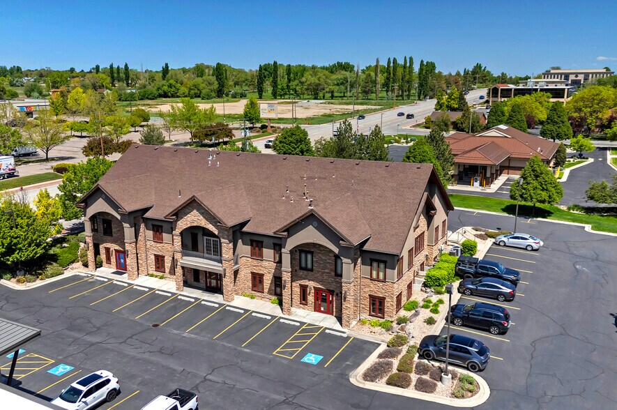 6783 S Redwood Rd, West Jordan, UT à vendre - Photo de l’immeuble – Image 3 sur 45