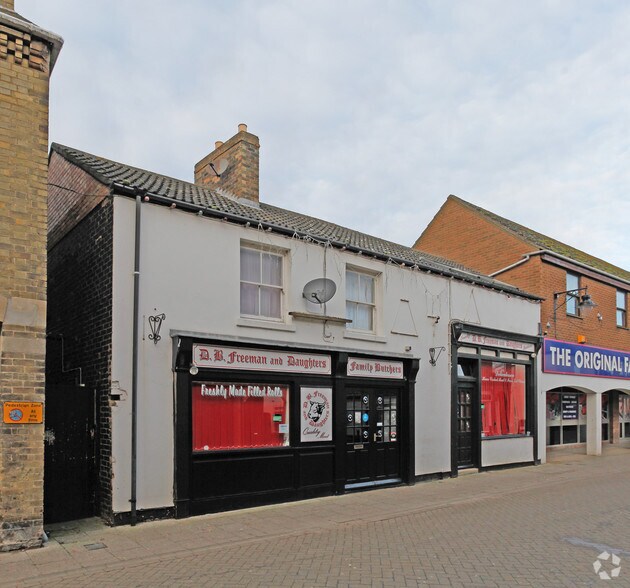 11-13 High Causeway, Whittlesey à vendre - Photo de l’immeuble – Image 1 sur 5