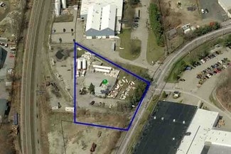 Plus de détails pour 1060 Lower South St, Peekskill, NY - Industriel/Logistique à louer