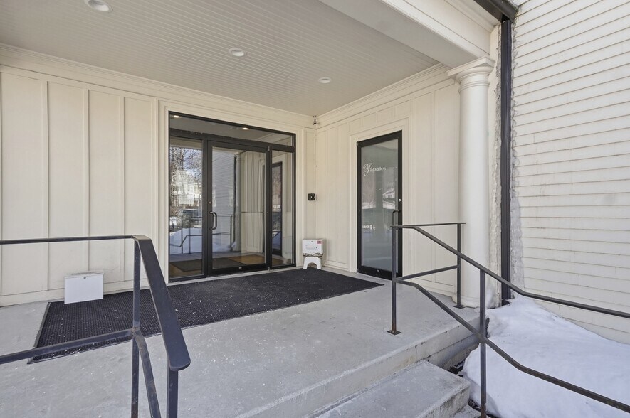 28 Green St, Newburyport, MA à louer - Photo de l’immeuble – Image 3 sur 15