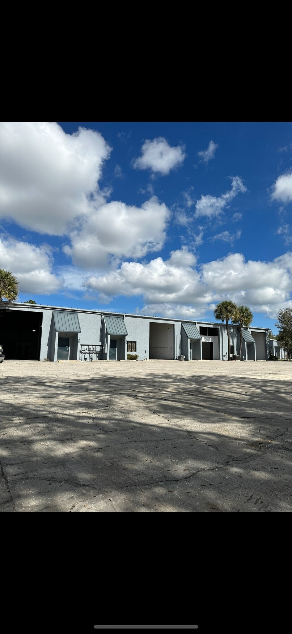 11999 N 49th St, Clearwater, FL à louer Photo intérieure– Image 1 sur 7