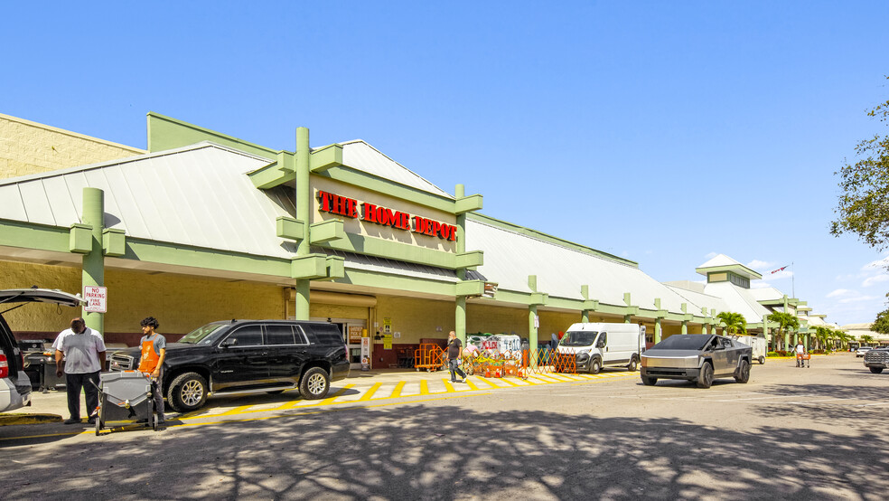 750-950 N University Dr, Coral Springs, FL à vendre - Photo de l’immeuble – Image 2 sur 8