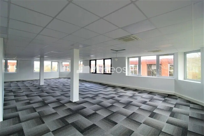 Plus de détails pour 240 Rue Jean Bart, Labège - Bureau à louer