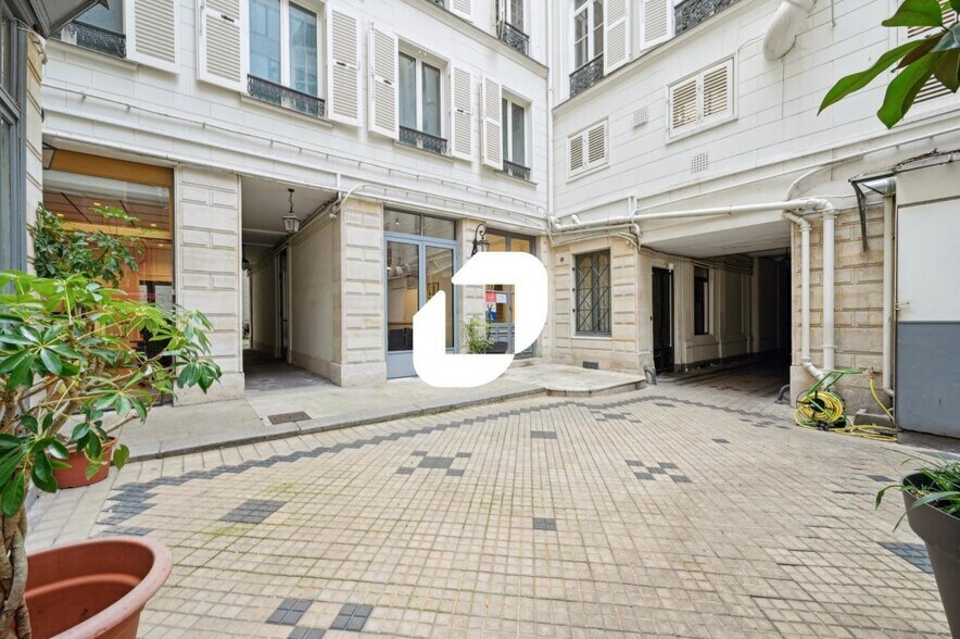 Bureau dans Paris à louer - Photo de l’immeuble – Image 2 sur 13