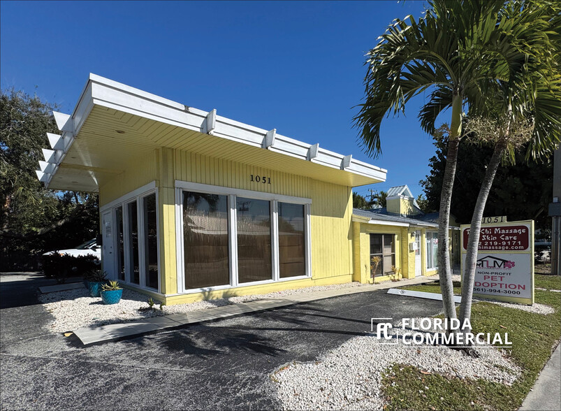 1051 E Ocean Blvd, Stuart, FL à louer - Photo de l’immeuble – Image 1 sur 7