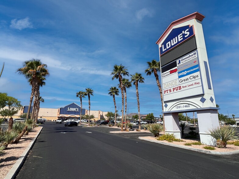 1401 S Boulder Hwy, Henderson, NV à louer - Photo principale – Image 1 sur 9