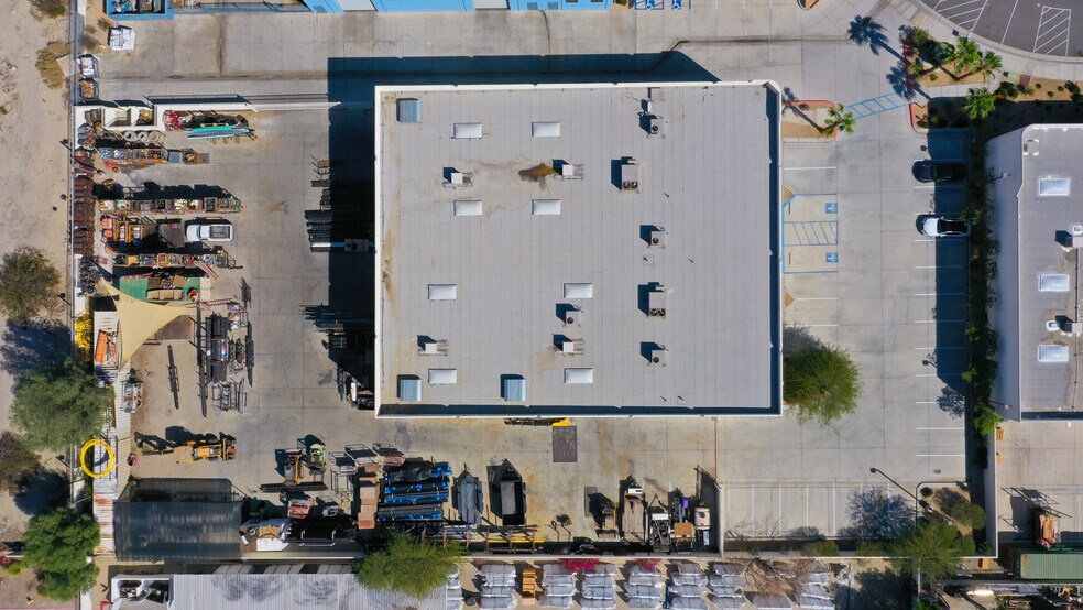 31065 Plantation Dr, Thousand Palms, CA à vendre - Photo de l’immeuble – Image 3 sur 18