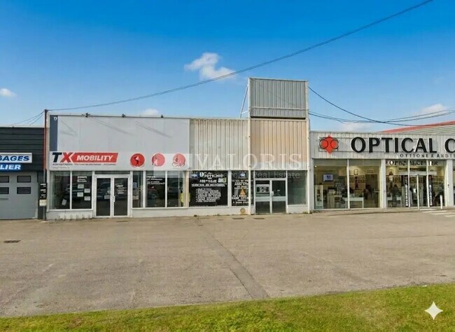 Plus de détails pour Local commercial à louer