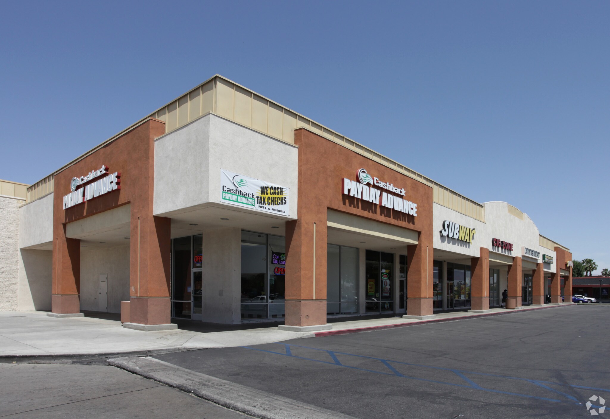 82158-82184 US Highway 111, Indio, CA à vendre Photo principale– Image 1 sur 8