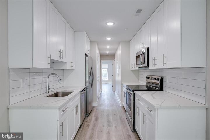 2015-2019 N College Ave, Philadelphia, PA à vendre - Photo de l’immeuble – Image 3 sur 23