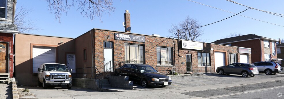 124 Portland St, Toronto, ON à vendre - Photo de l’immeuble – Image 2 sur 7