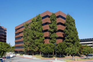 Plus de détails pour 4811 Airport Plaza Dr, Long Beach, CA - Bureau à louer