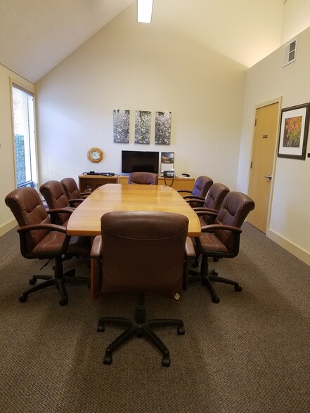 829 Sonoma Ave, Santa Rosa, CA à louer - Photo intérieure – Image 2 sur 5