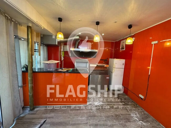 Plus de détails pour Bureau, Local commercial à louer