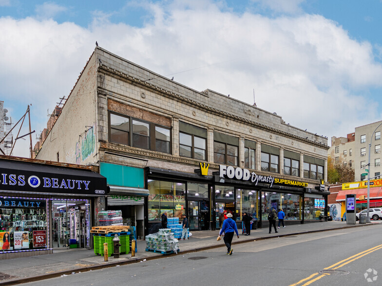 40-48 W Burnside Ave, Bronx, NY à louer - Photo de l’immeuble – Image 3 sur 4