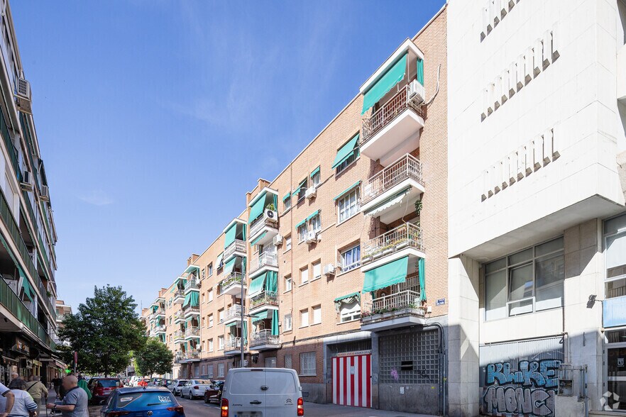 Calle De Boltaña, 17-19, Madrid, Madrid à vendre - Photo de l’immeuble – Image 2 sur 7