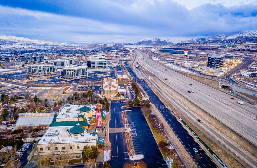Hudson Way & Redwood Road, Lehi, UT à louer - Photo de l’immeuble – Image 3 sur 11