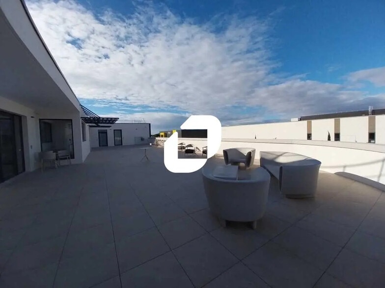 Bureau dans Lavérune à louer - Photo de l’immeuble – Image 2 sur 8