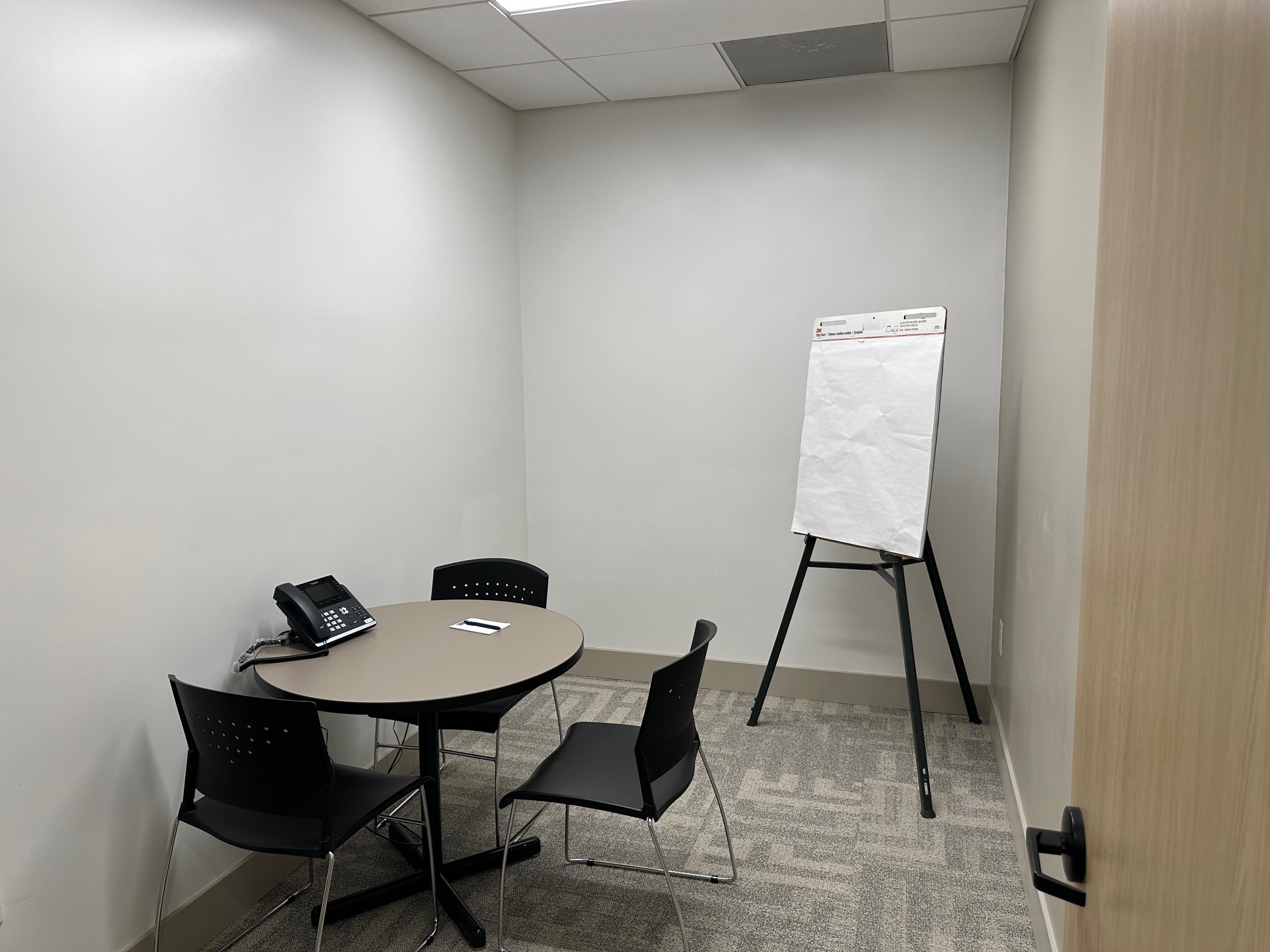 59 E Foothill Blvd, Arcadia, CA à louer Photo intérieure– Image 1 sur 1