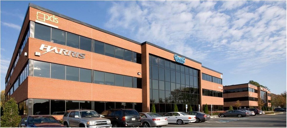 65 Barrett Heights Rd, Stafford, VA à louer - Photo de l’immeuble – Image 3 sur 22