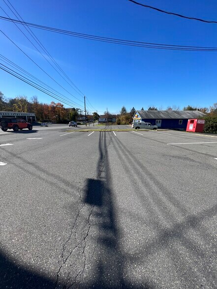 2095 Route 209, Brodheadsville, PA à louer - Photo de l’immeuble – Image 3 sur 4