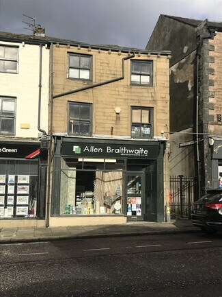 Plus de détails pour 8 Church St, Colne - Local commercial à vendre