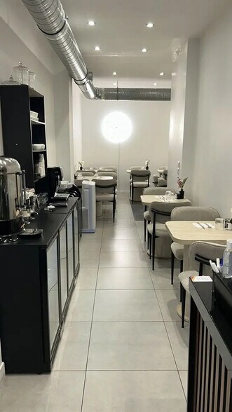 Local commercial dans Paris à louer - Photo intérieure – Image 3 sur 6