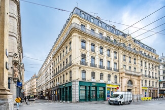Plus de détails pour 15 Rue Constantine, Lyon - Local commercial à louer