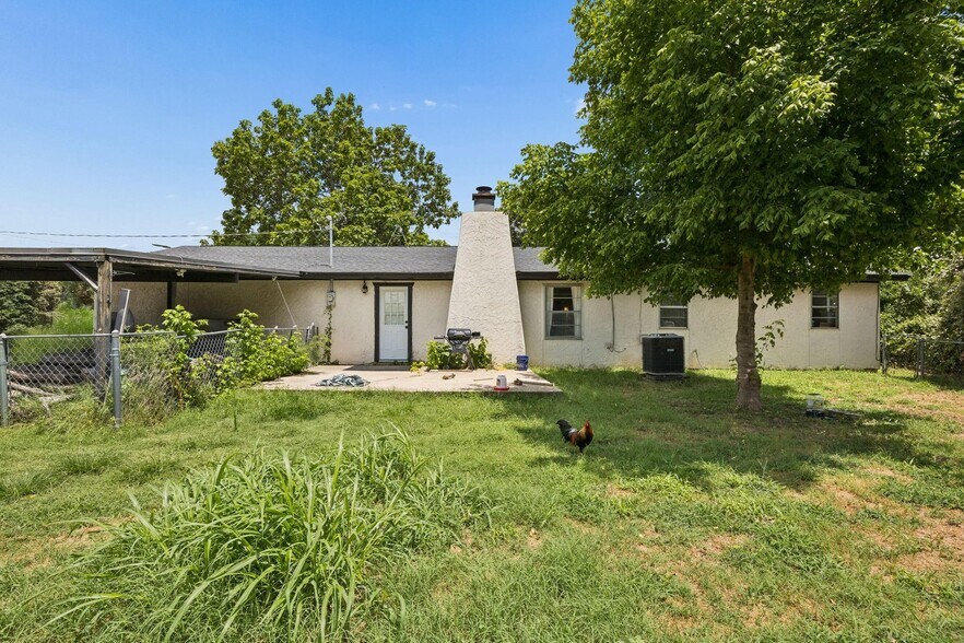 7971 Peden Rd, Azle, TX à vendre - Photo de l’immeuble – Image 2 sur 15
