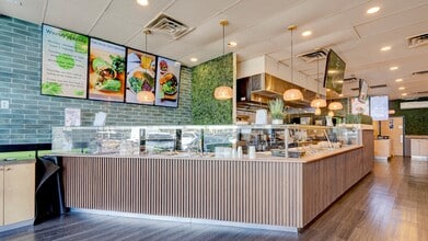 15700-15732 SW 72nd St, Miami, FL à louer Photo intérieure– Image 1 sur 5