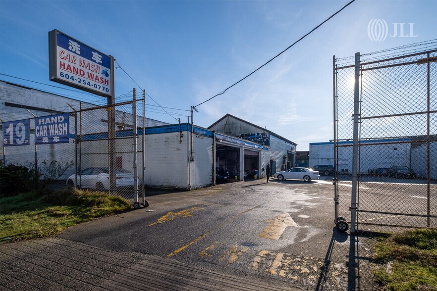 1352 Powell St, Vancouver, BC à vendre - Photo de l’immeuble – Image 3 sur 5