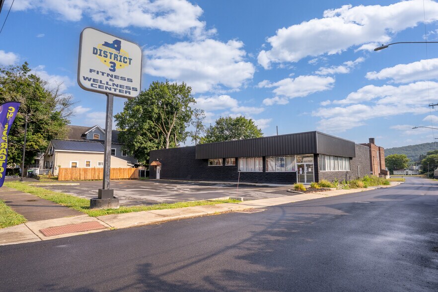 133 E Main St, Frankfort, NY à vendre - Photo de l’immeuble – Image 1 sur 19