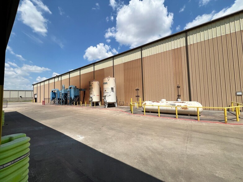 1200 Lawson Rd, Saginaw, TX à vendre - Photo principale – Image 1 sur 8