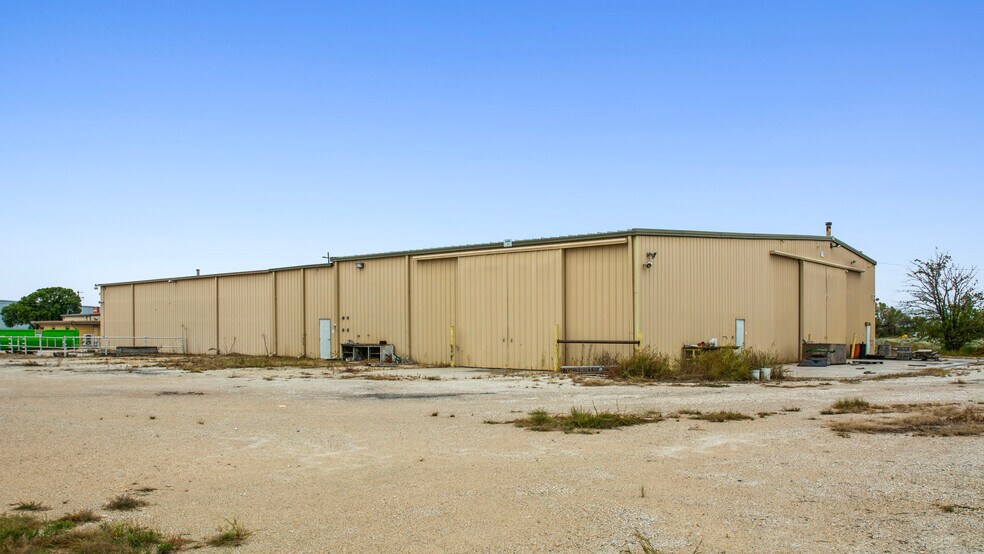 2701 N State St, Iola, KS à vendre - Photo de l’immeuble – Image 3 sur 7