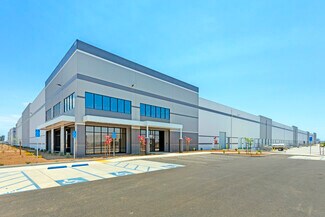 Plus de détails pour 8115 W Riggin Rd, Visalia, CA - Industriel/Logistique à louer