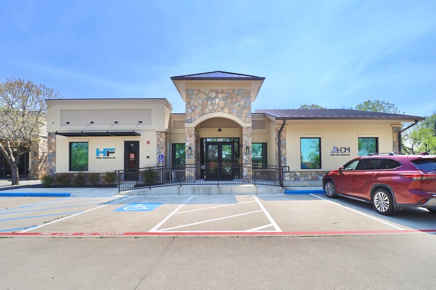 10 E McDermott Dr, Allen, TX à louer - Photo principale – Image 1 sur 9