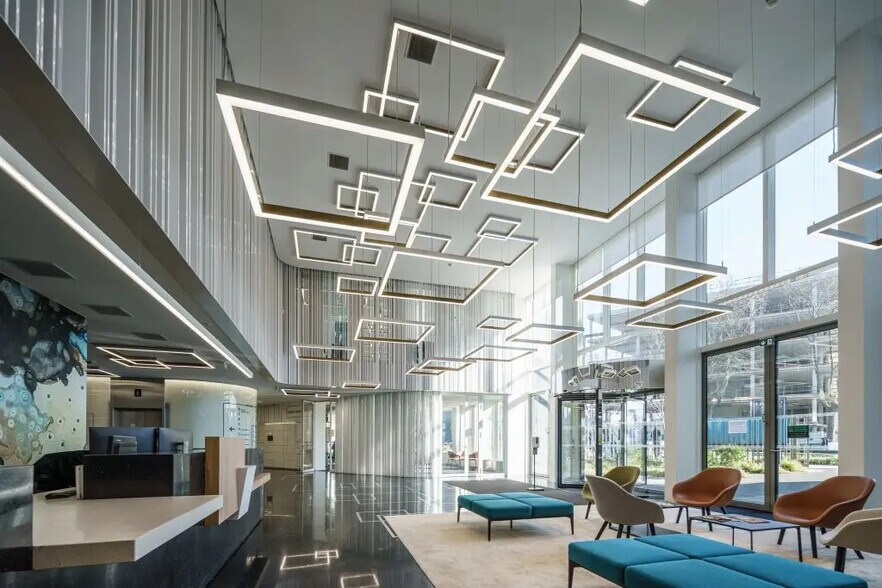 40 Avenue Aristide Briand, Bagneux à louer - Photo de l’immeuble – Image 2 sur 9