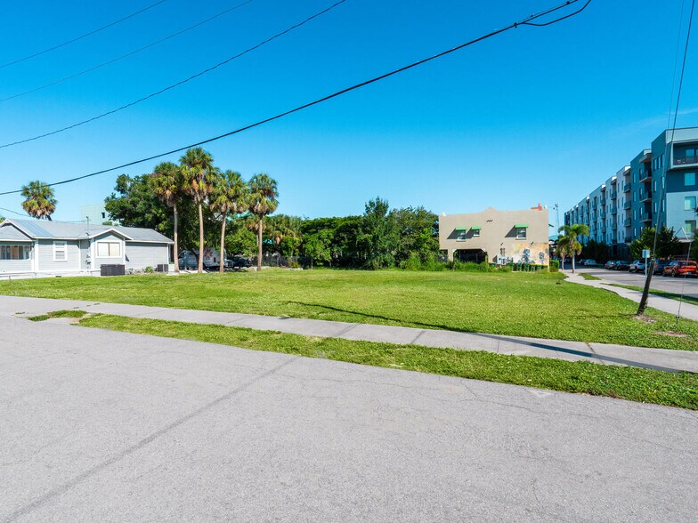 701 Cohen Way, Sarasota, FL à vendre - Autre – Image 2 sur 15