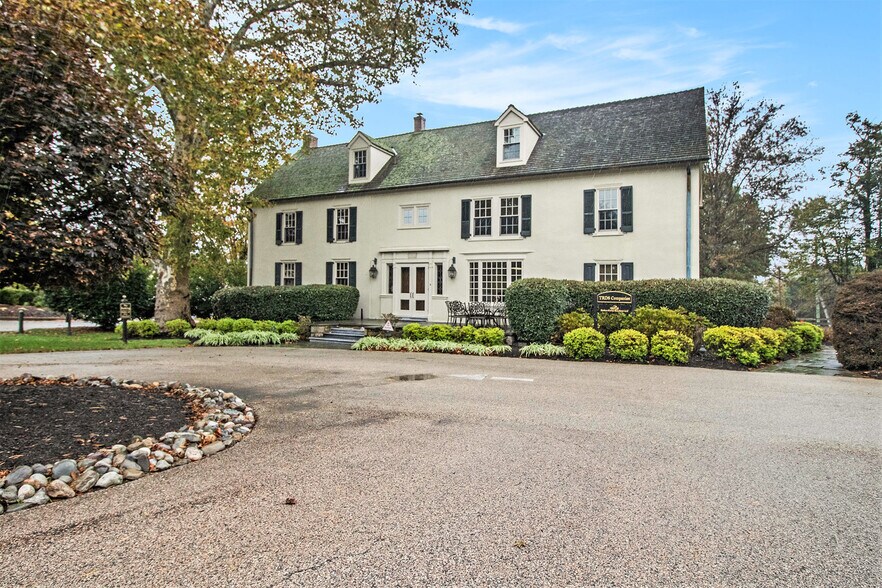 50 W Skippack Pike, Ambler, PA à vendre - Photo de l’immeuble – Image 2 sur 10