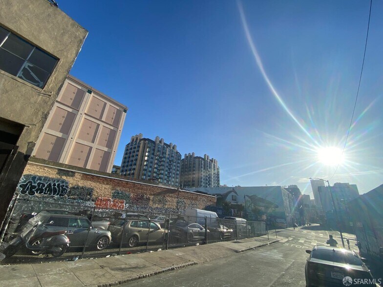 841 Polk St, San Francisco, CA à vendre - Photo de l’immeuble – Image 2 sur 3