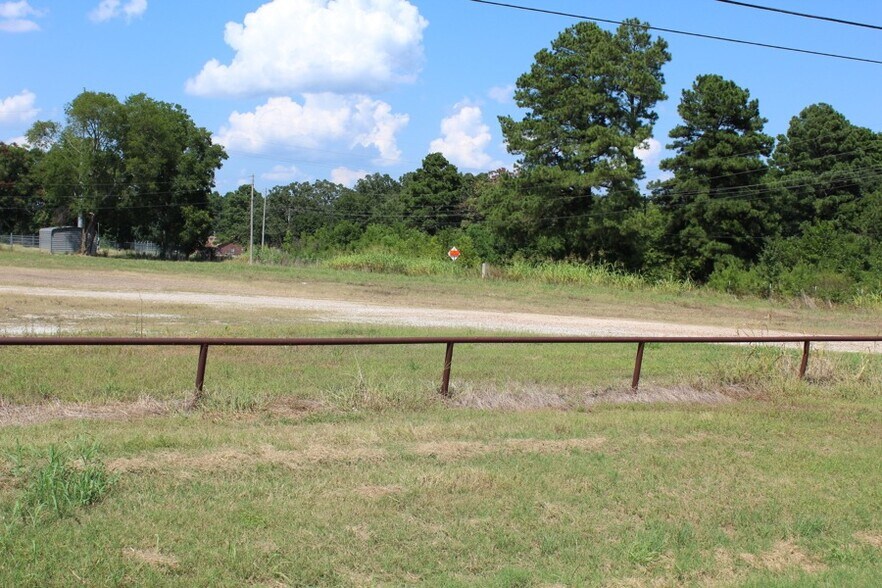 10252 US 82, De Kalb, TX à vendre - Photo de l’immeuble – Image 2 sur 5