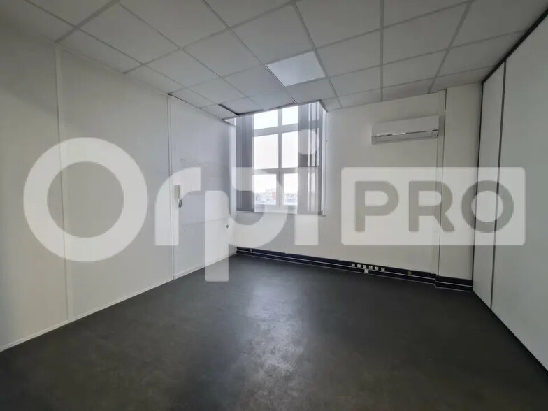 Bureau dans Bétheny à louer - Photo intérieure – Image 2 sur 3