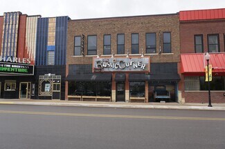 Plus de détails pour 413 N Main St, Charles City, IA - Local commercial à vendre